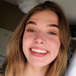 Meet your Posher, Amelia